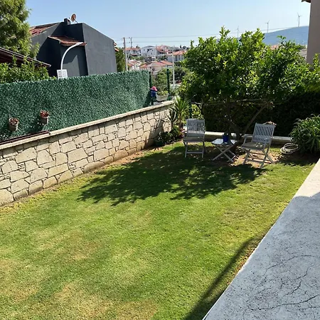 Leyla'nin Evi Alacati'daki Huzurlu Eviniz فيلة *